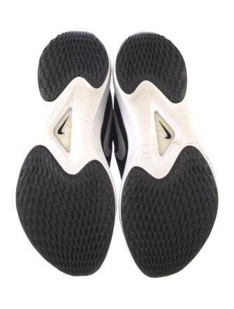 Nike Mesh Printed Athletic Sneakers