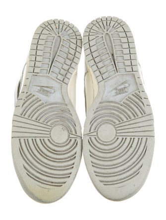 Nike Leather Colorblock Pattern Sneakers