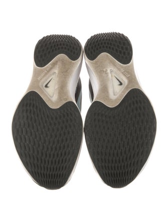 Nike Mesh Printed Athletic Sneakers