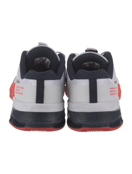 Nike Colorblock Pattern Mesh Accents Sneakers