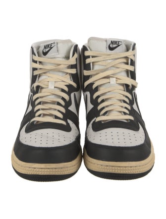 Nike Leather Colorblock Pattern Sneakers