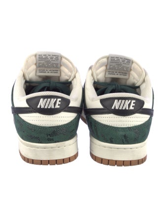 Nike Leather Colorblock Pattern Sneakers