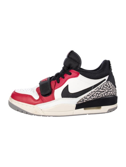 Nike Leather Colorblock Pattern Sneakers