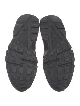 Nike Air Huarache Athletic Sneakers