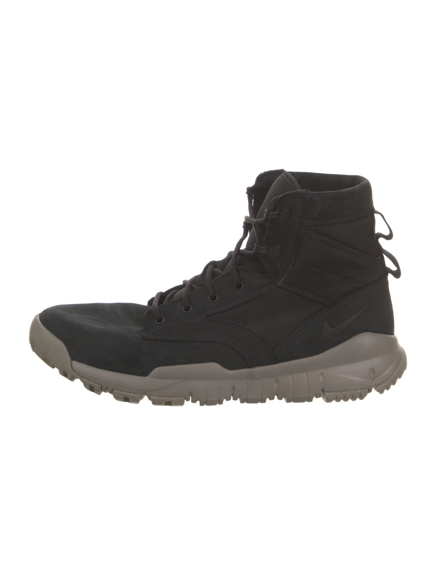 Nike Suede Hiking Boots