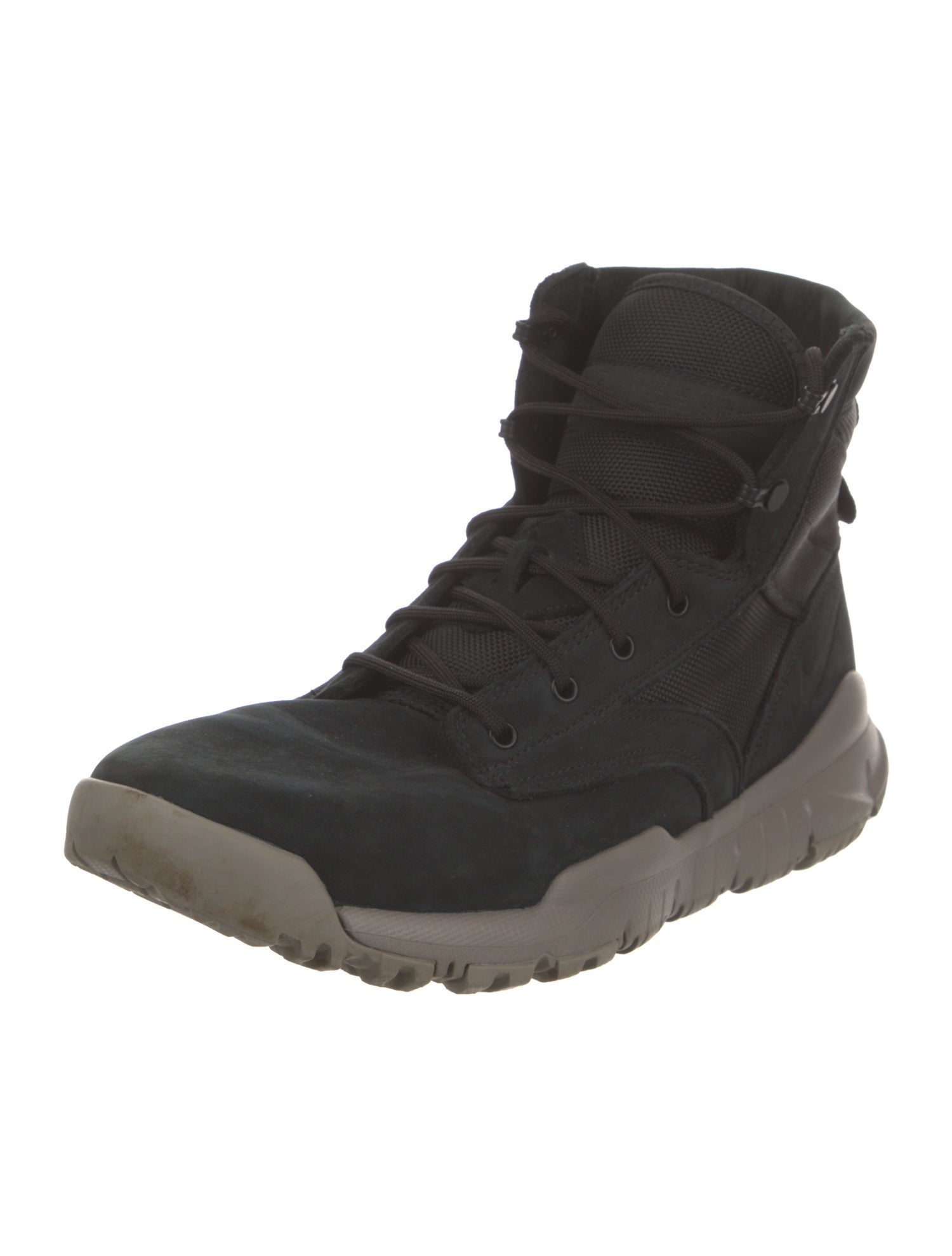 Nike Suede Hiking Boots