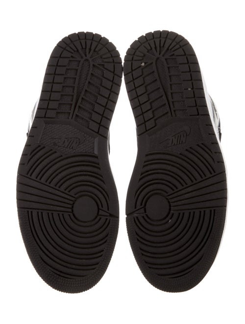 Nike Leather Colorblock Pattern Sneakers