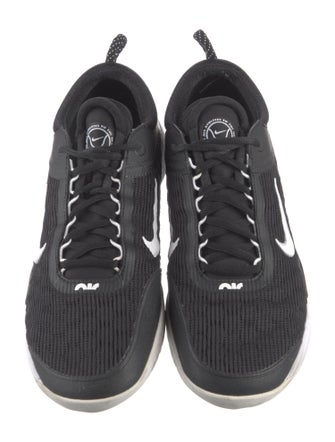 Nike Mesh Graphic Print Athletic Sneakers