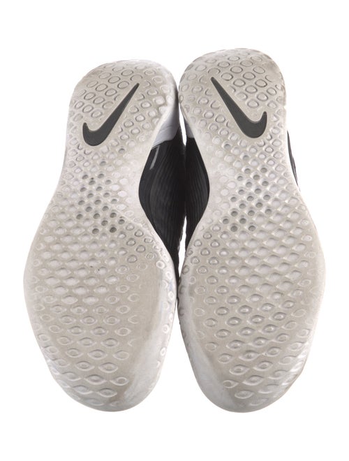Nike Mesh Graphic Print Athletic Sneakers