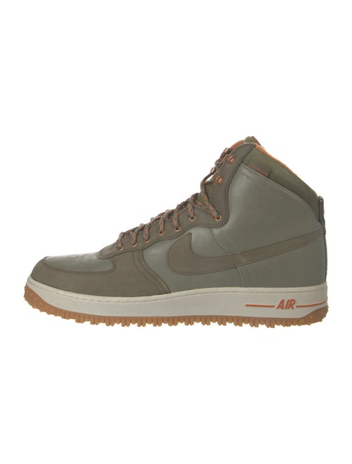 Nike 2012 Leather Sneakers