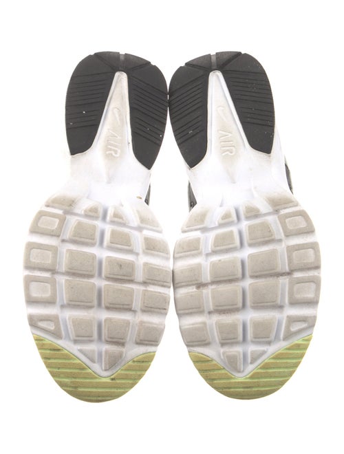 Nike Mesh Printed Athletic Sneakers