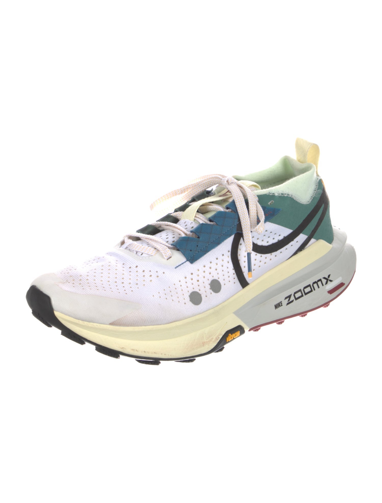 Nike Mesh Printed Athletic Sneakers