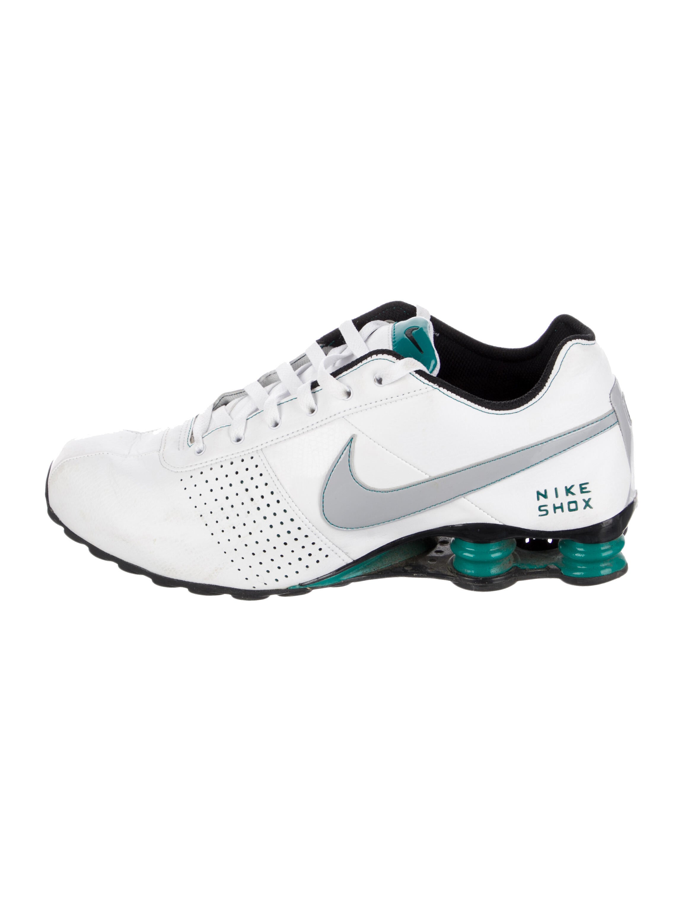 Nike Shox Deliver Sneakers