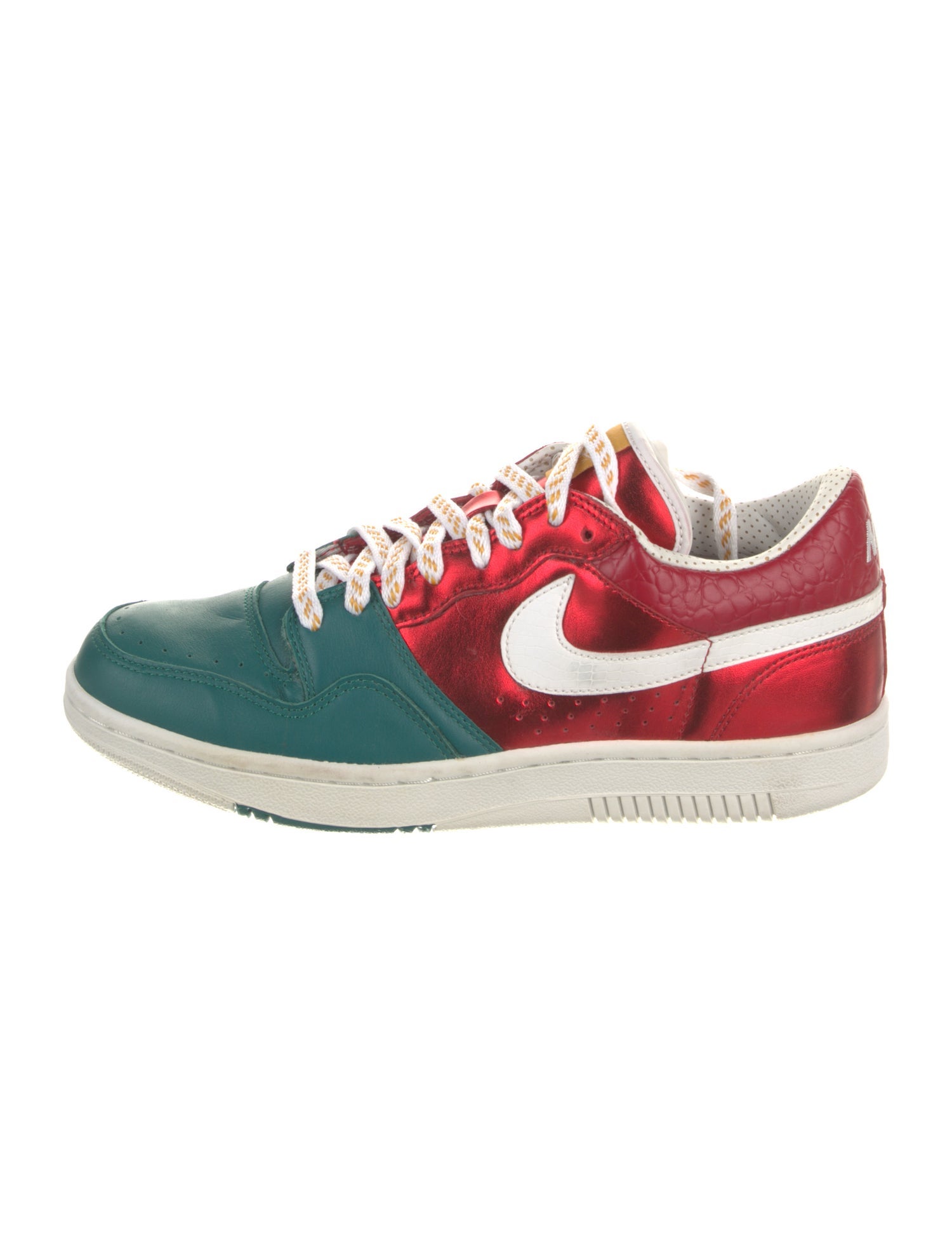 Nike Court Force Sneakers