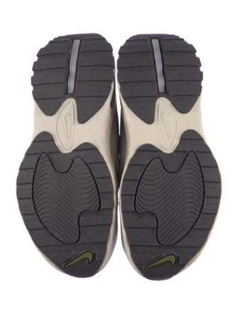 Nike Mesh Colorblock Pattern Athletic Sneakers