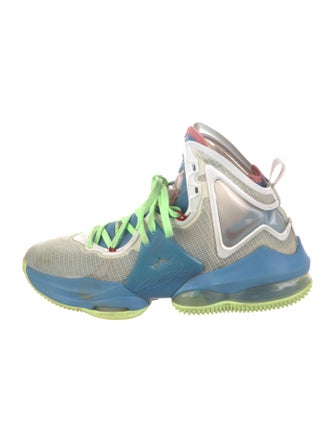 Nike Mesh Colorblock Pattern Sneakers