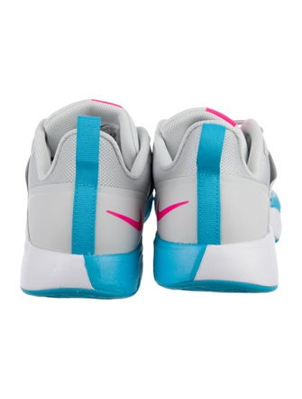 Nike Mesh Printed Athletic Sneakers