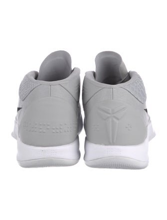 Nike Kobe AD Sneakers
