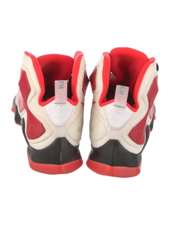 Nike Mesh Printed Athletic Sneakers