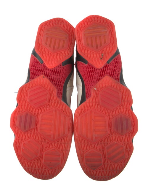 Nike Mesh Printed Athletic Sneakers