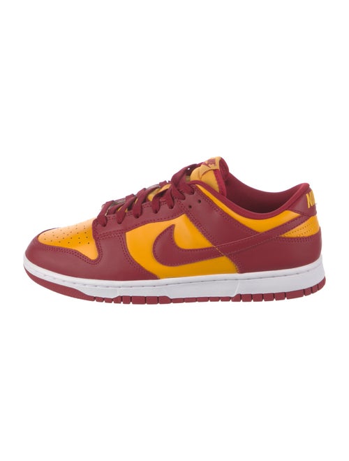 Nike Low 'USC' Sneakers