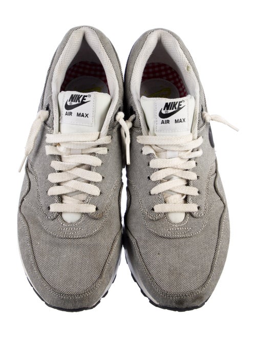 Nike Canvas Athletic Sneakers