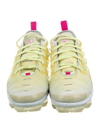 Nike Neoprene Printed Athletic Sneakers