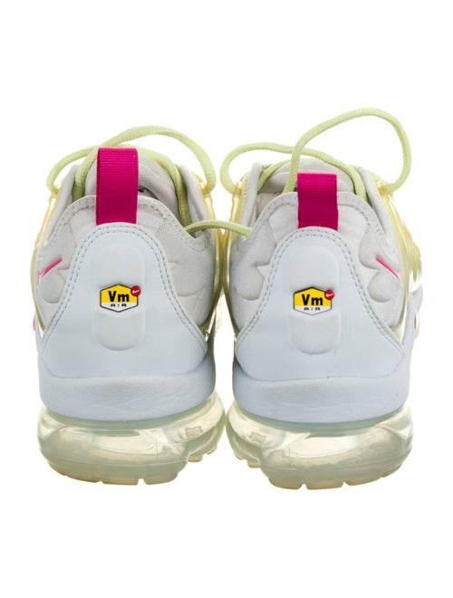 Nike Neoprene Printed Athletic Sneakers