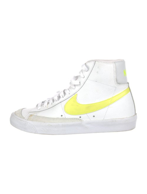 Nike Blazer Mid 77 Sneakers