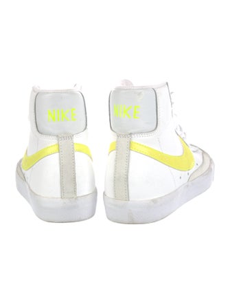 Nike Blazer Mid 77 Sneakers
