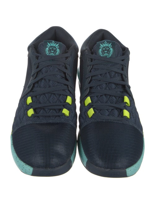 Nike Mesh Colorblock Pattern Sneakers