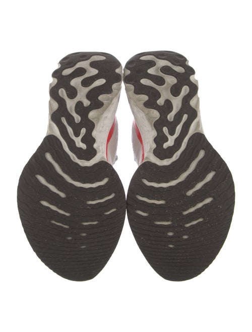 Nike Colorblock Pattern Athletic Sneakers