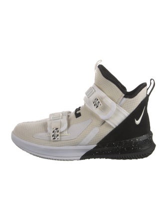 Nike Colorblock Pattern Sneakers