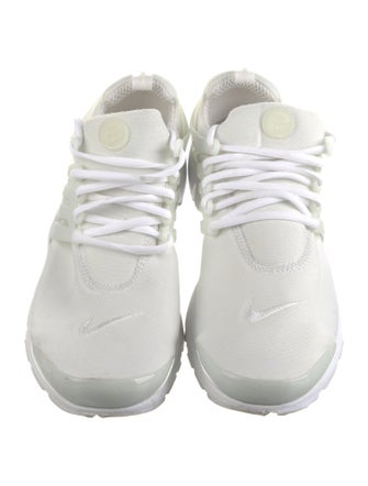 Nike Embroidered Accent Athletic Sneakers