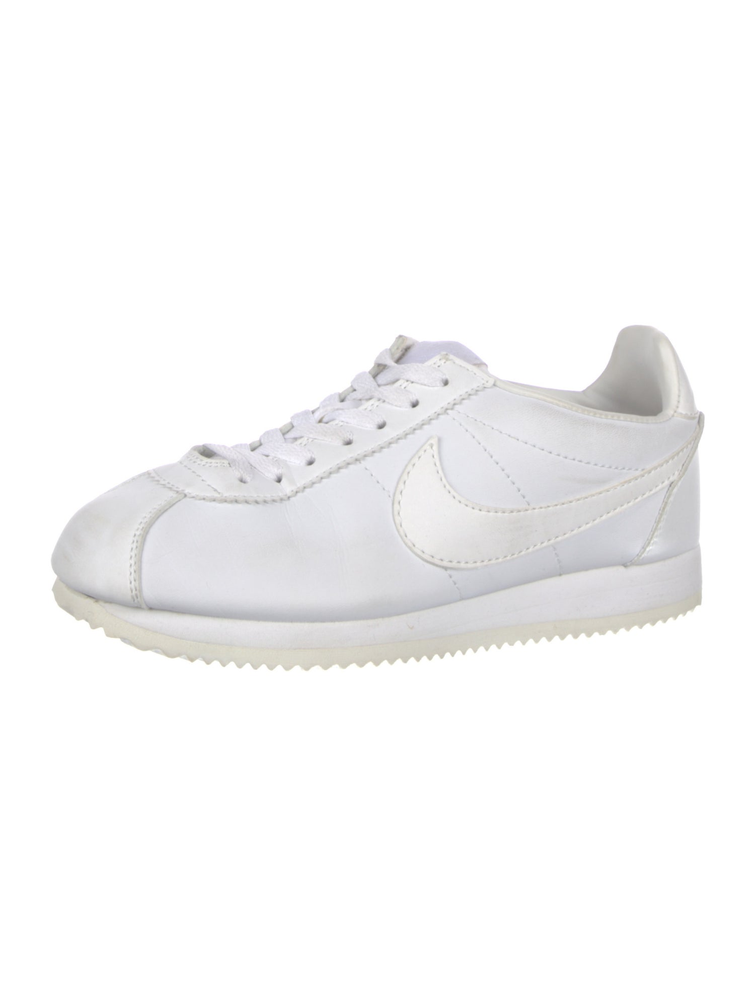 Nike Leather Scalloped Accent Sneakers