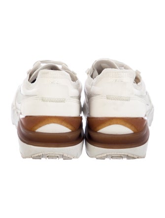 Nike Canvas Sneakers