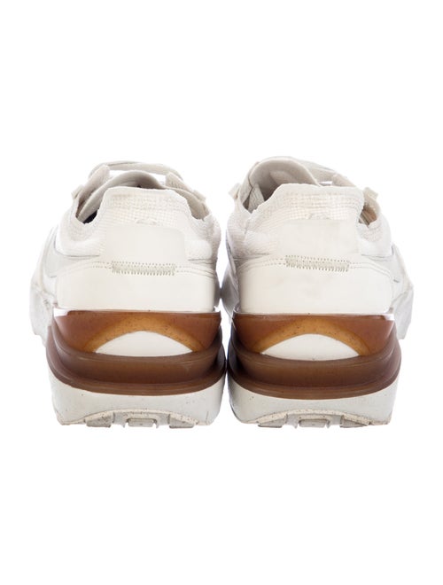 Nike Canvas Sneakers