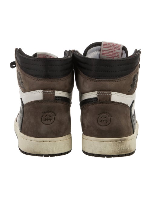 Nike Leather Colorblock Pattern Sneakers