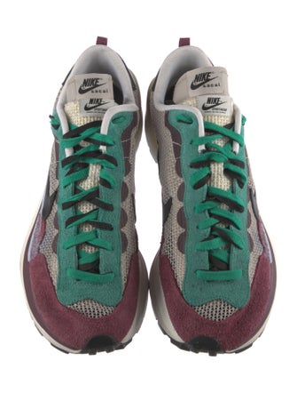 Nike Mesh Printed Athletic Sneakers