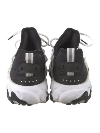 Nike Neoprene Colorblock Pattern Sneakers