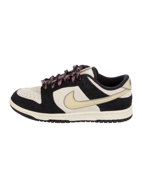 Nike Suede Colorblock Pattern Athletic Sneakers