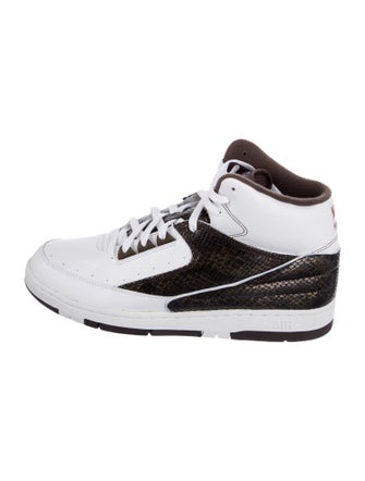 Nike Leather Colorblock Pattern Sneakers