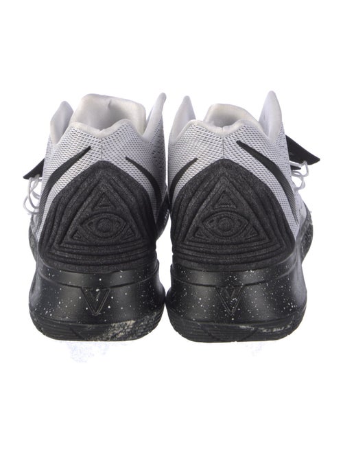 Nike Mesh Printed Athletic Sneakers