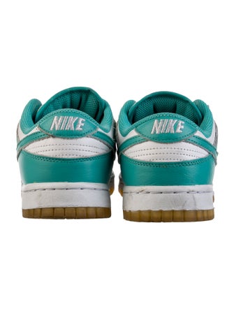 Nike Leather Colorblock Pattern Athletic Sneakers