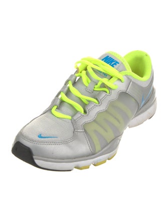 Nike Flex TR2 Athletic Sneakers
