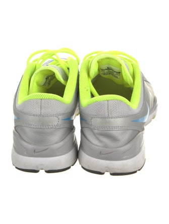 Nike Flex TR2 Athletic Sneakers