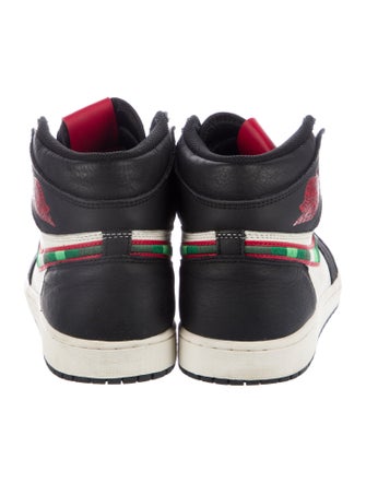 Nike Leather Colorblock Pattern Athletic Sneakers