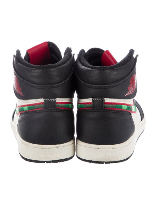 Nike Leather Colorblock Pattern Athletic Sneakers