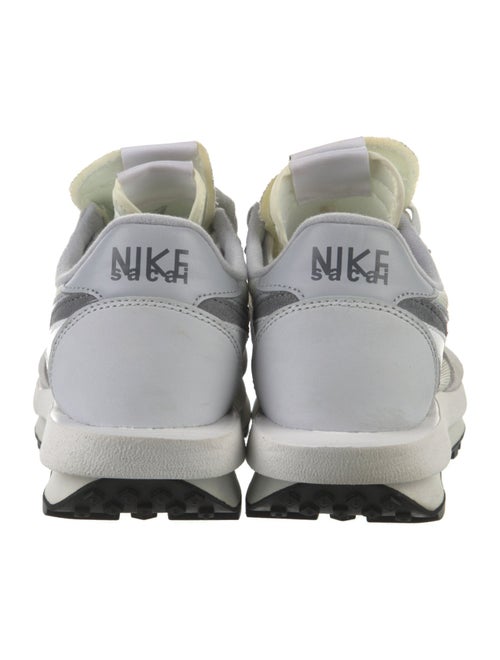 Nike Mesh Printed Athletic Sneakers