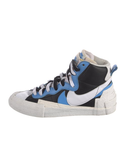 Nike Leather Colorblock Pattern Sneakers